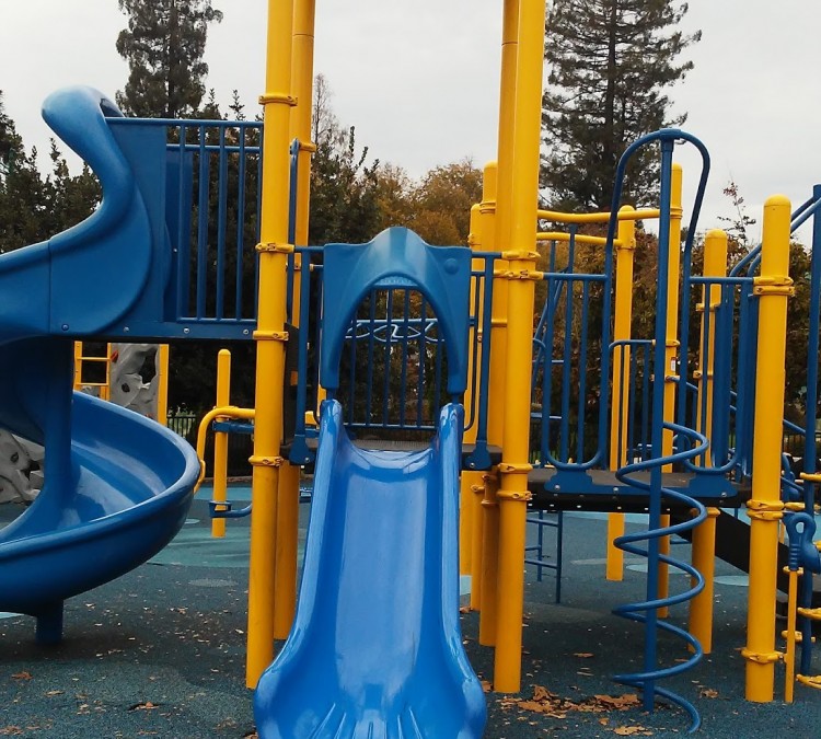 childrens-park-at-giuliani-plaza-photo